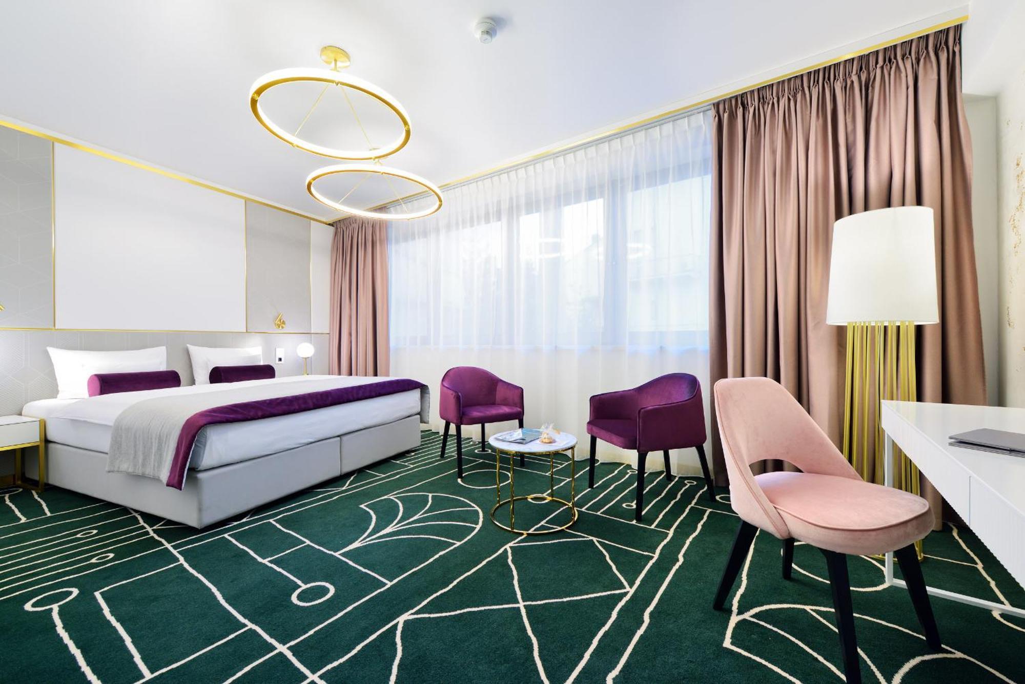 Ferreus Modern Art Deco Hotel Kraków